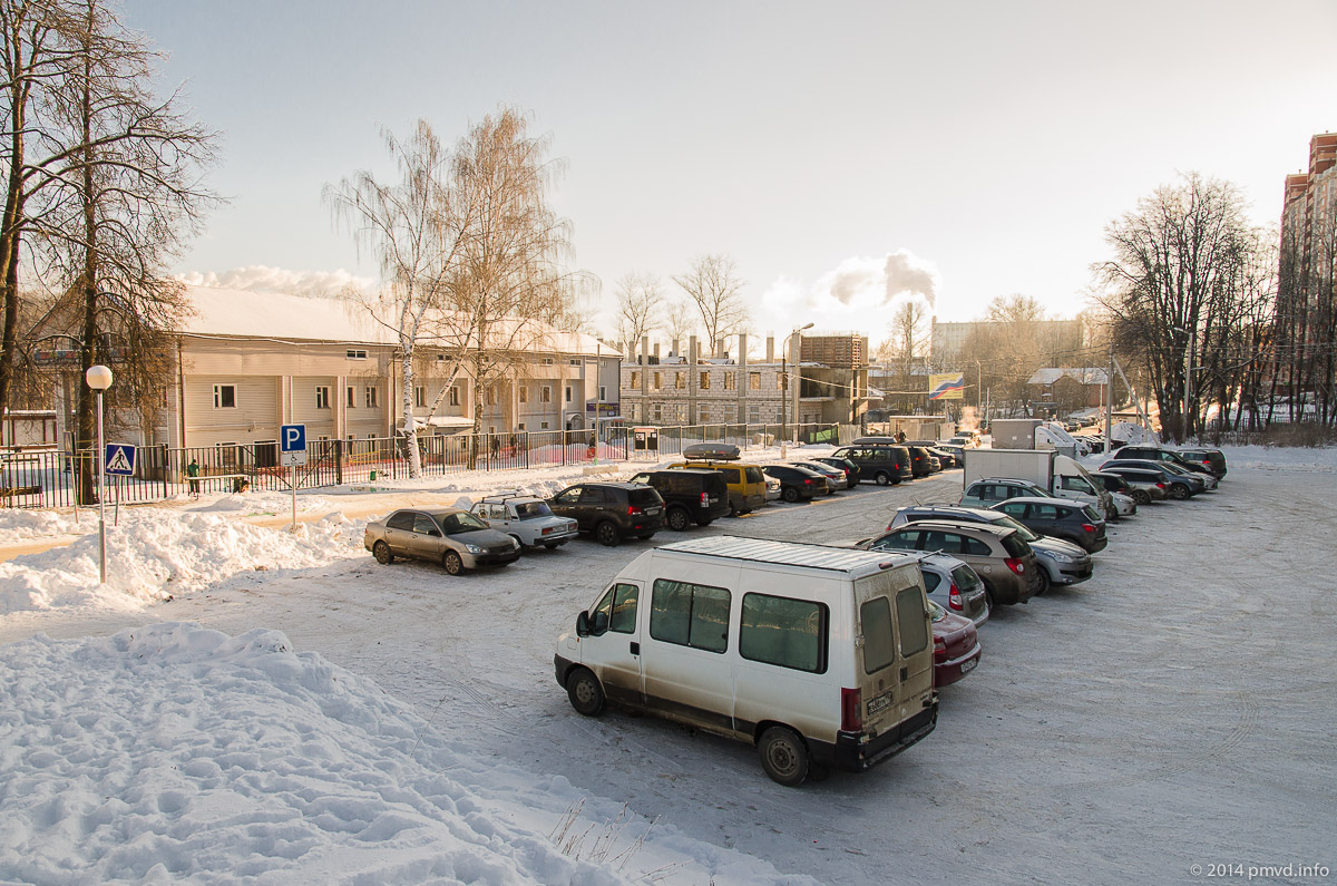 Парковка у Красногорского лыжного стадиона
